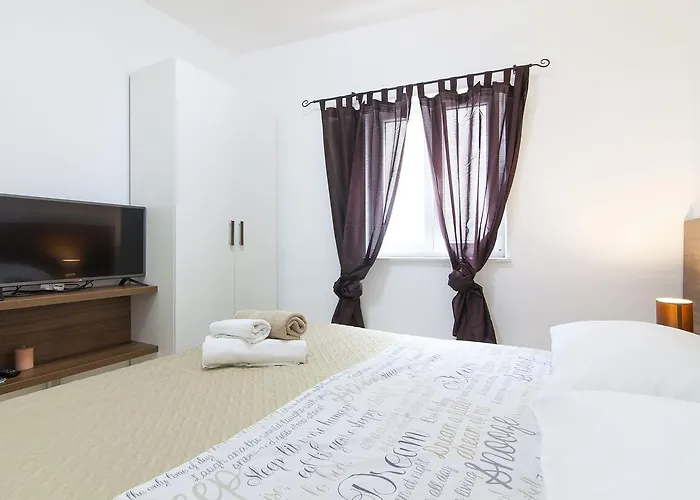 Francesco * Szybenik